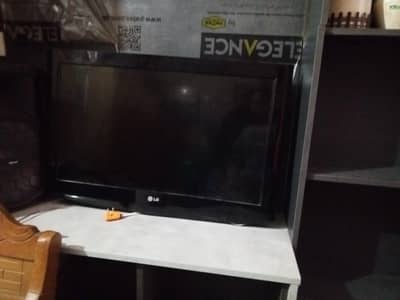 LCD L. G