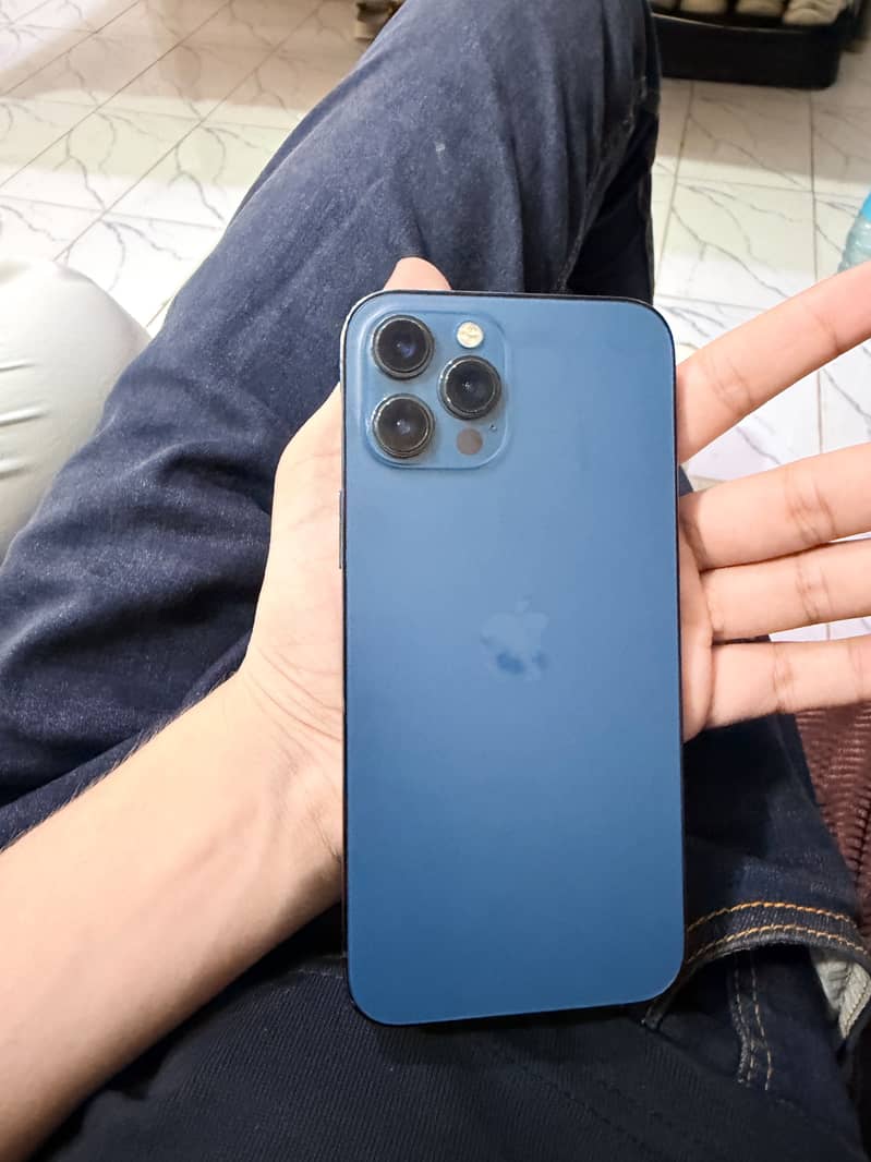 iPhone 12 Pro Max 2