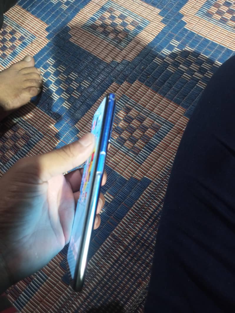 OPPO A54 4