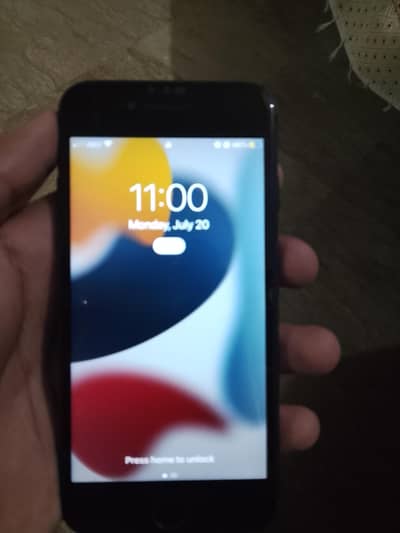 Apple iPhone 7