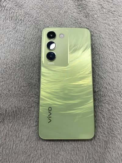 Vivo Y100