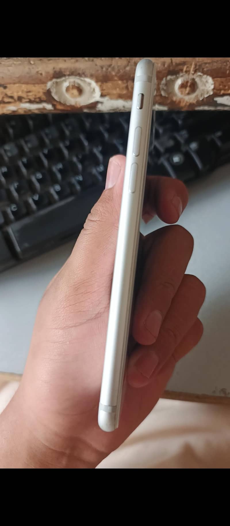 Apple iPhone 7 3
