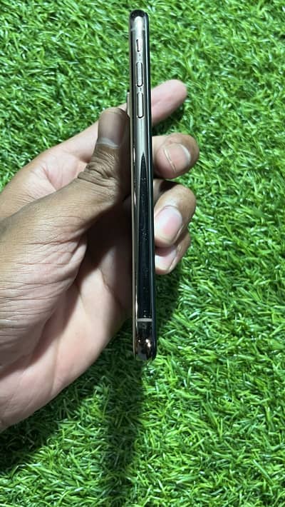 I phone xs