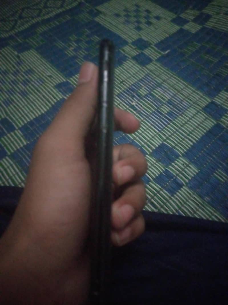 Apple iPhone 7 2