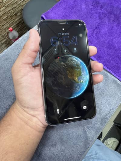 Apple iPhone 11