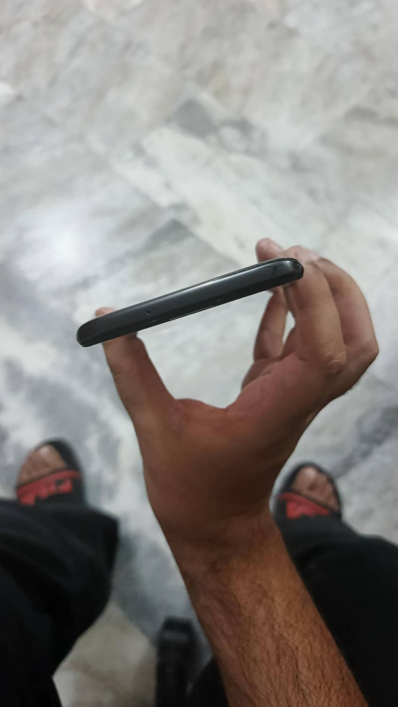 One Plus 6T 4