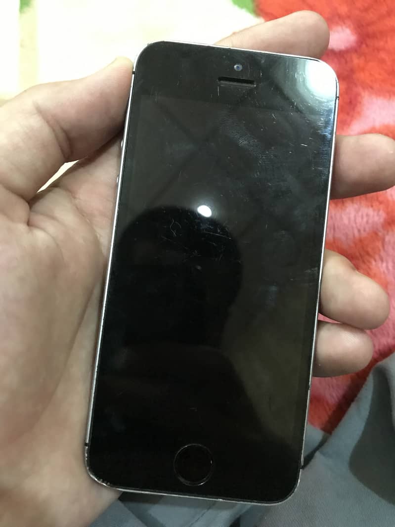 Apple iPhone SE 3