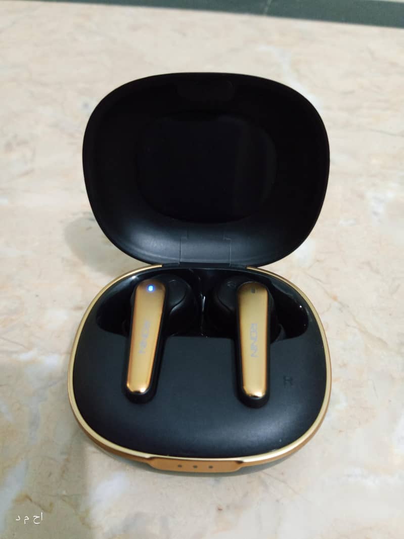 Ronin Eclipse Earbuds 1