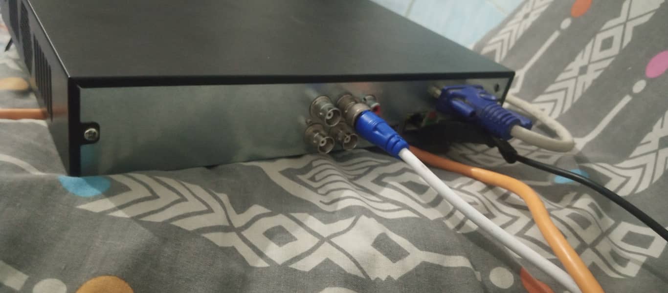 DVR+NVR 4 Chanel complete setup 7
