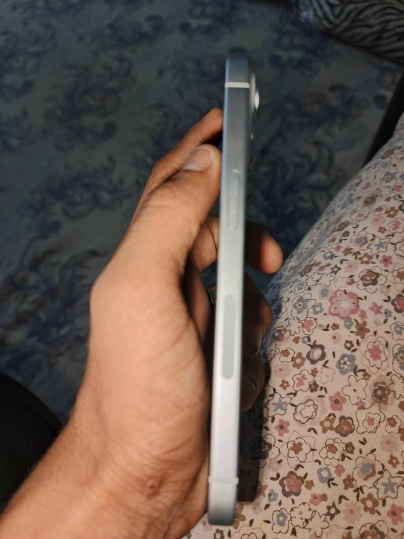 Apple iPhone 15 0