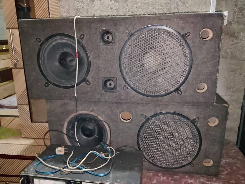 Amplifier & Speaker set 1