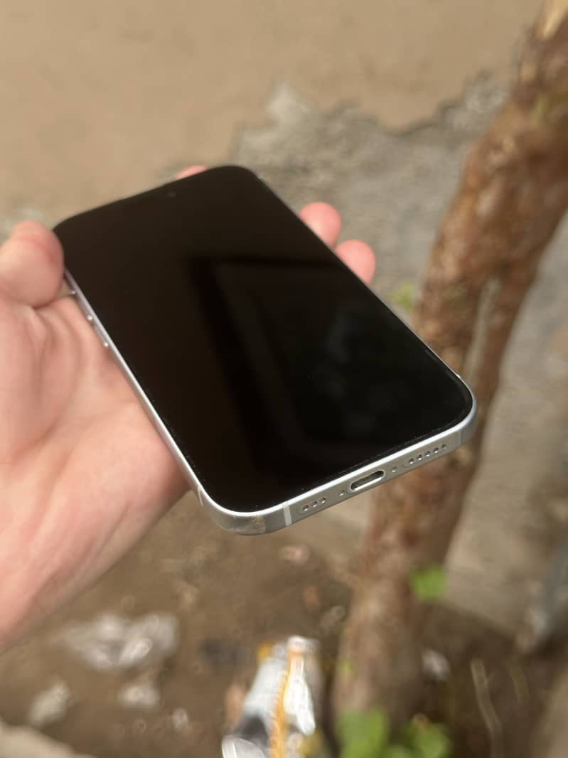 Apple iPhone 15 1