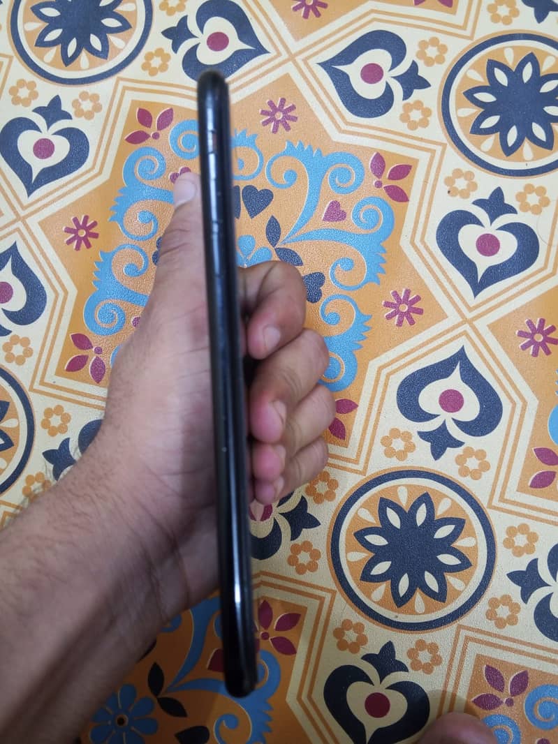 Apple iPhone 7 Plus 1