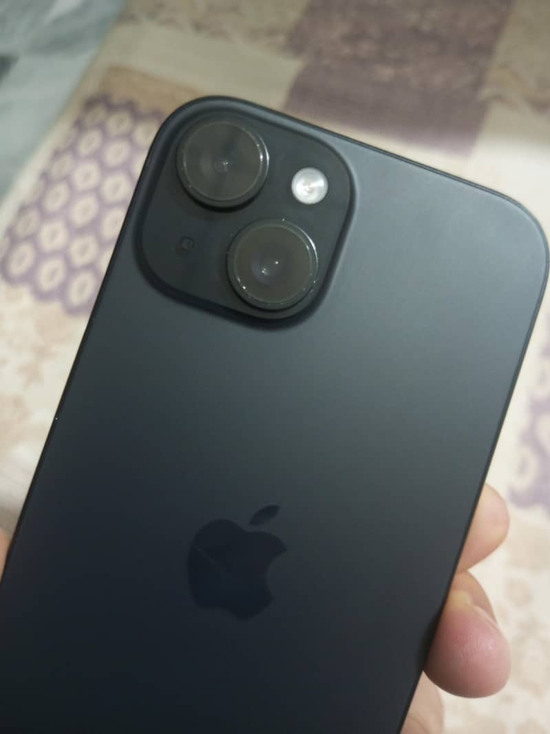 Apple iPhone 15 1