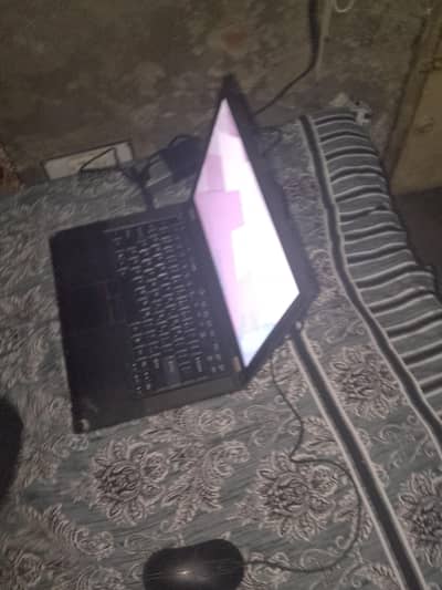 Lenovo Thinkpad with one mouse
