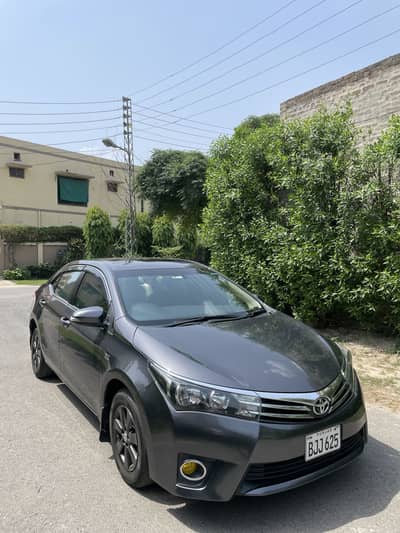 Toyota Corolla Altis Grande 2017
