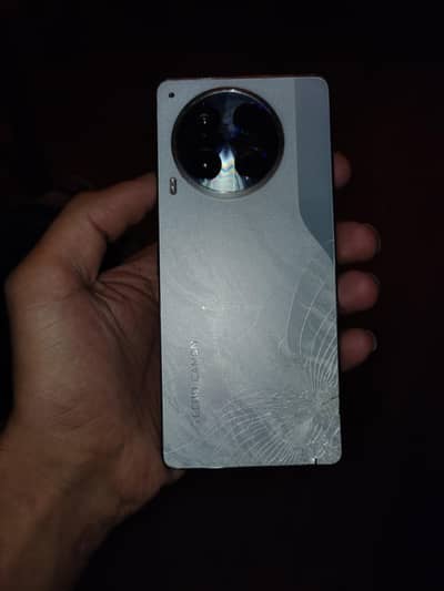Tecno camon 30. . . . . 03244160922. . . . . 03258810093