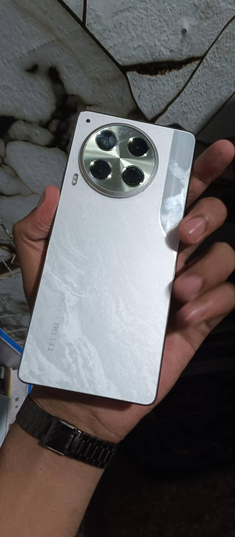 Tecno CAMON 30 0
