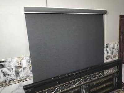 roller blind Rs, 380  square foot