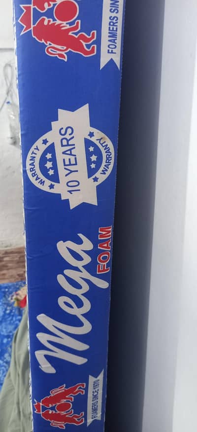 King Size Mattress with Cloth Cover