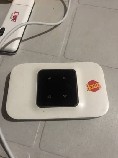Jazz device latest model unlocked with box only 4months