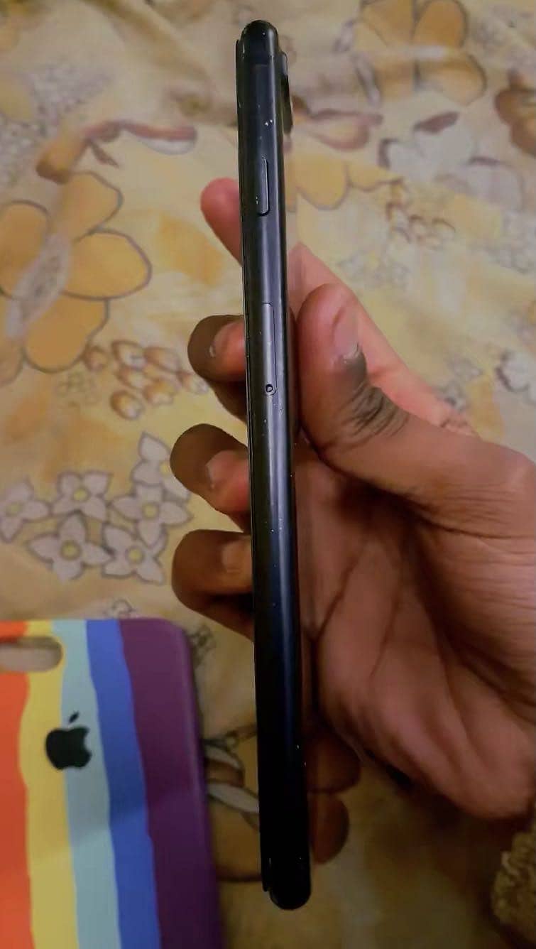 Apple iPhone 7 Plus 1
