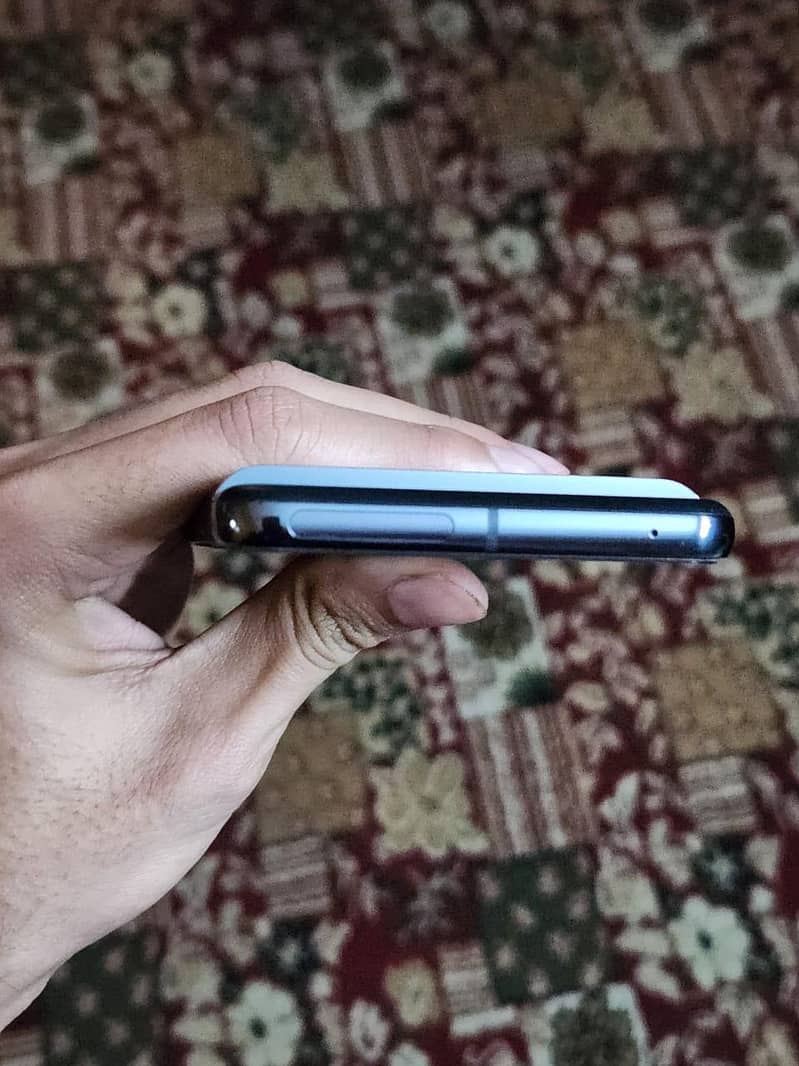 Google Pixel 8 Pro 2