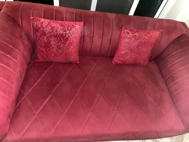 Red Sofa 0