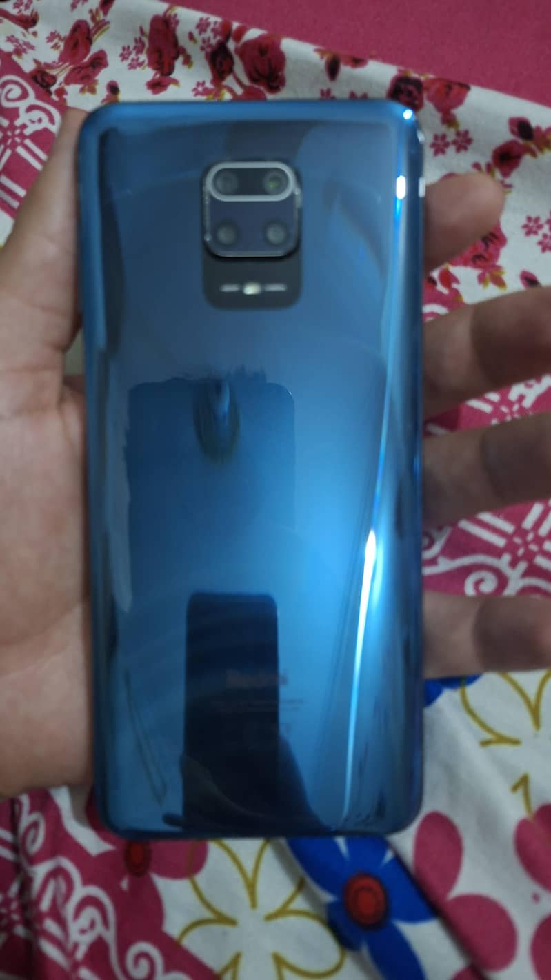 Xiaomi Redmi Note 9S 1