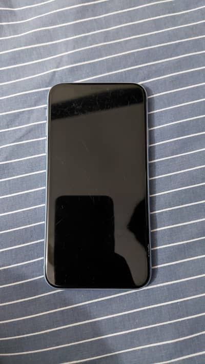Apple iPhone XR front camera off Exange possible