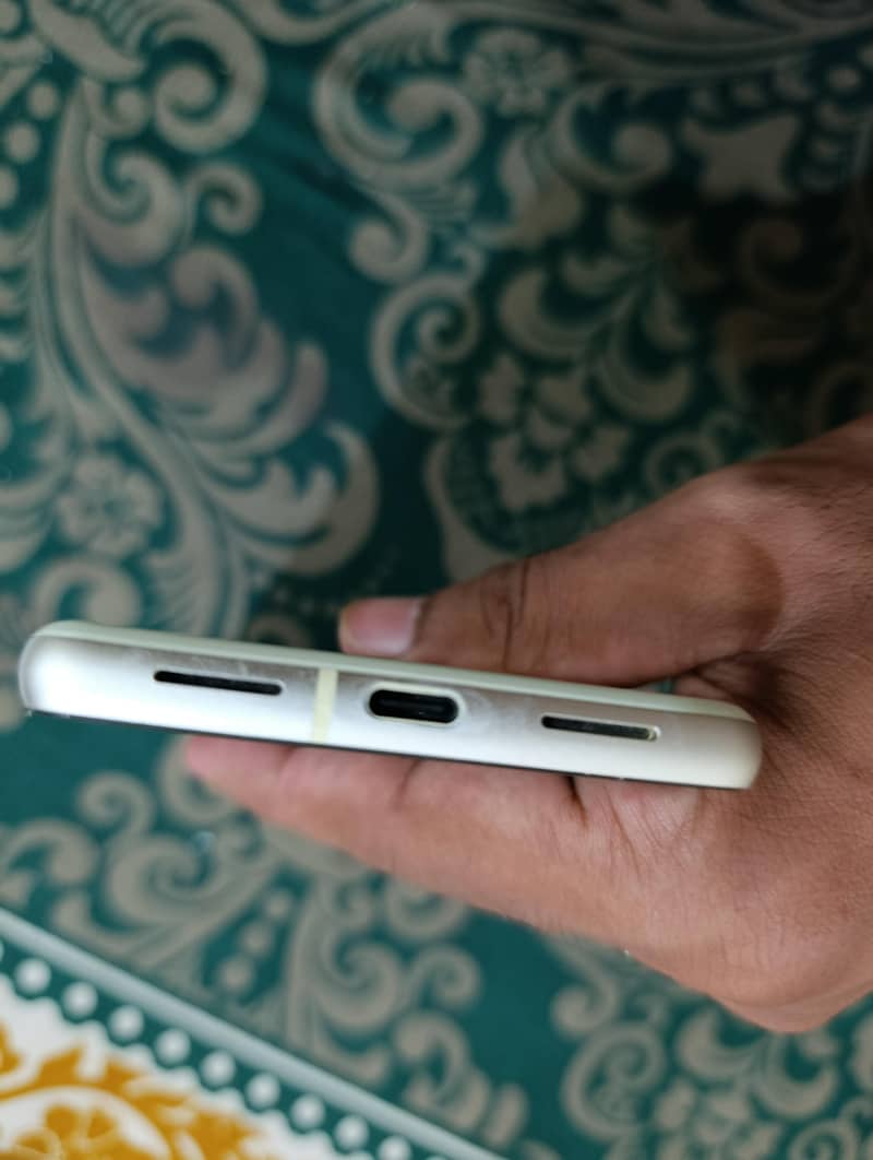 Google Pixel 7 3