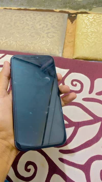 Apple iPhone 11