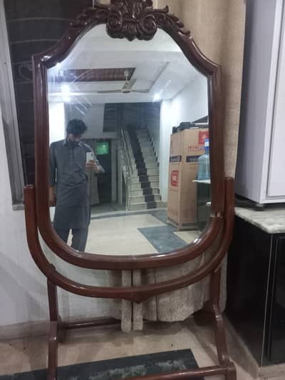 Mirror full length Head to toe
