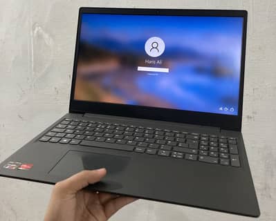 Lenovo Rayzen 3500u 8||256gb Ssd 2bg Graphic Crad
