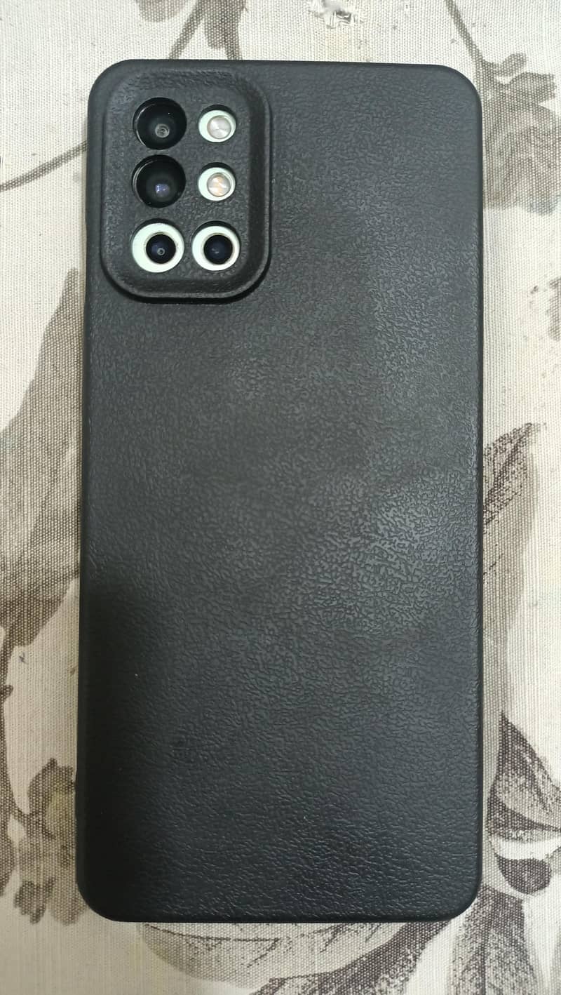 One Plus 9R 1