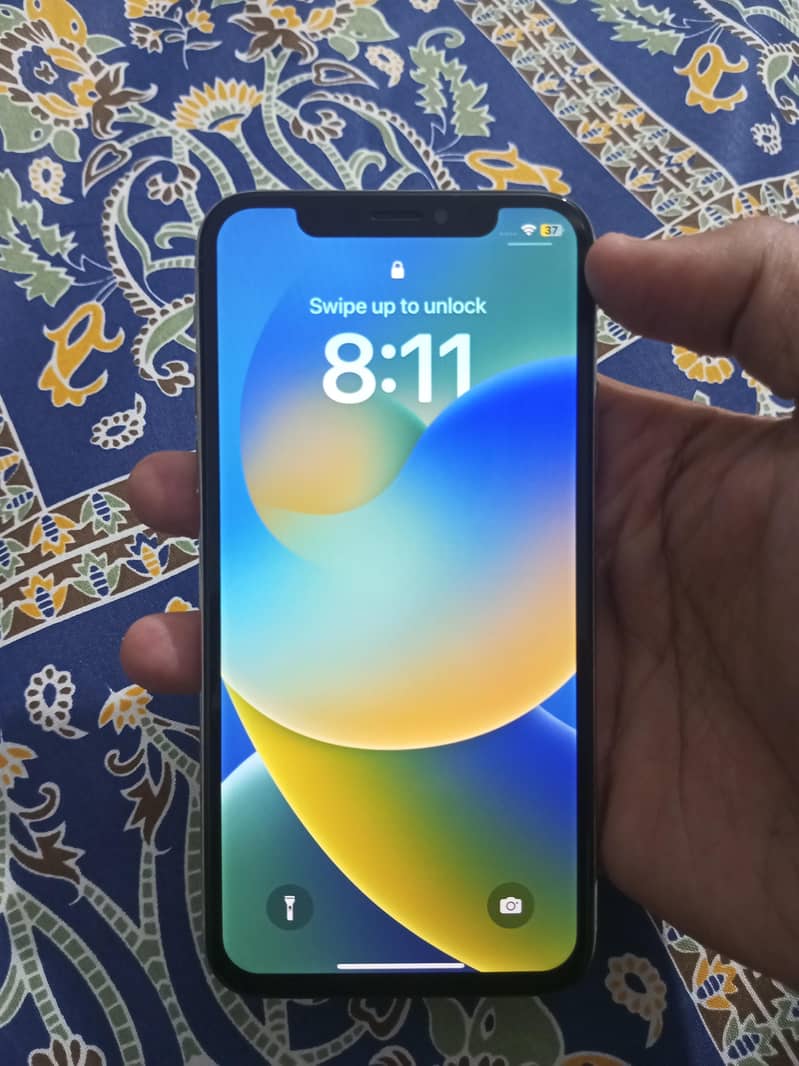 Apple iPhone X 5
