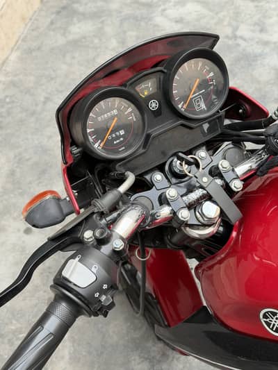 Yamaha ybr 125 2024 red color