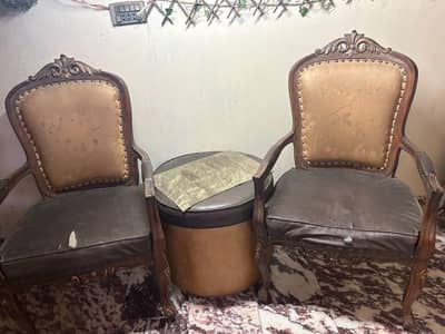 chair set with puffy