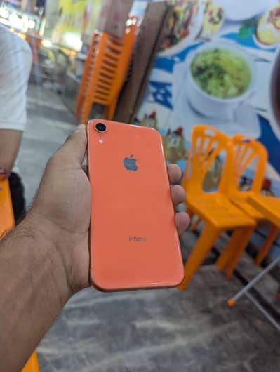 Apple iPhone XR