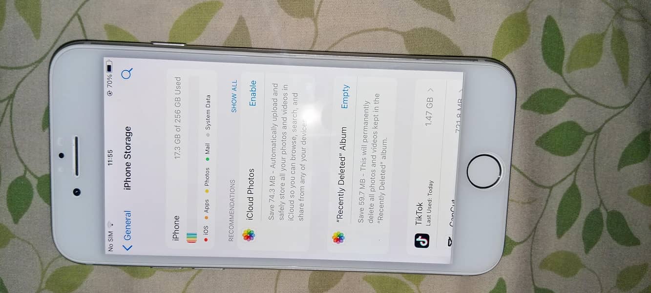 Apple iPhone 8 5