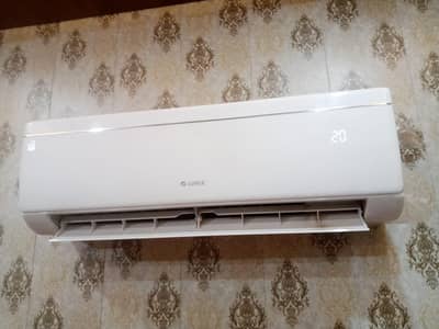 ac dc inverter 1.5 ton gree for sale WhatsApp 0370_3660453