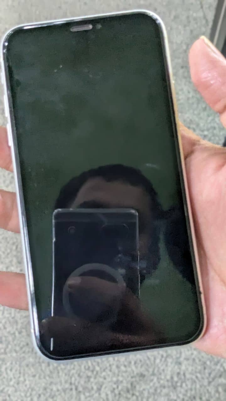 iPhone XR 1
