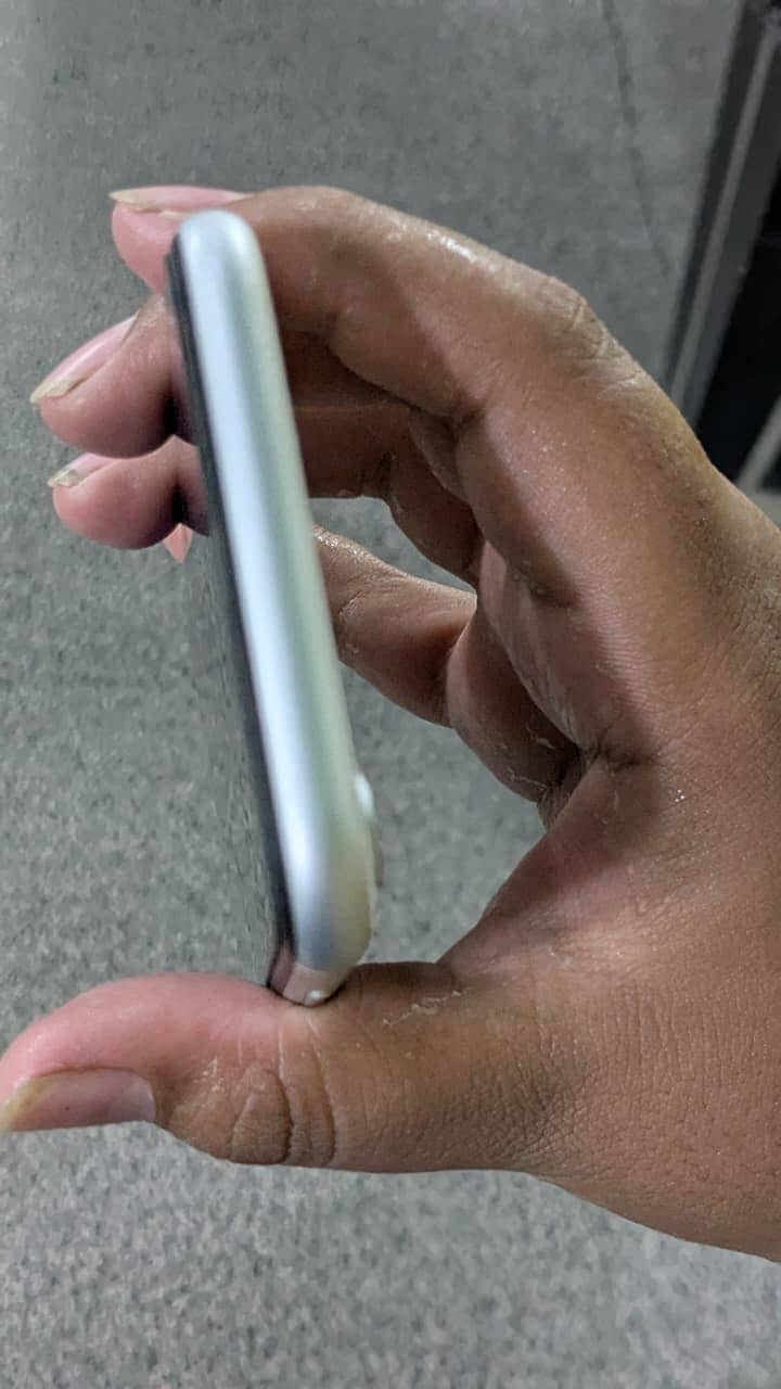 iPhone XR 2