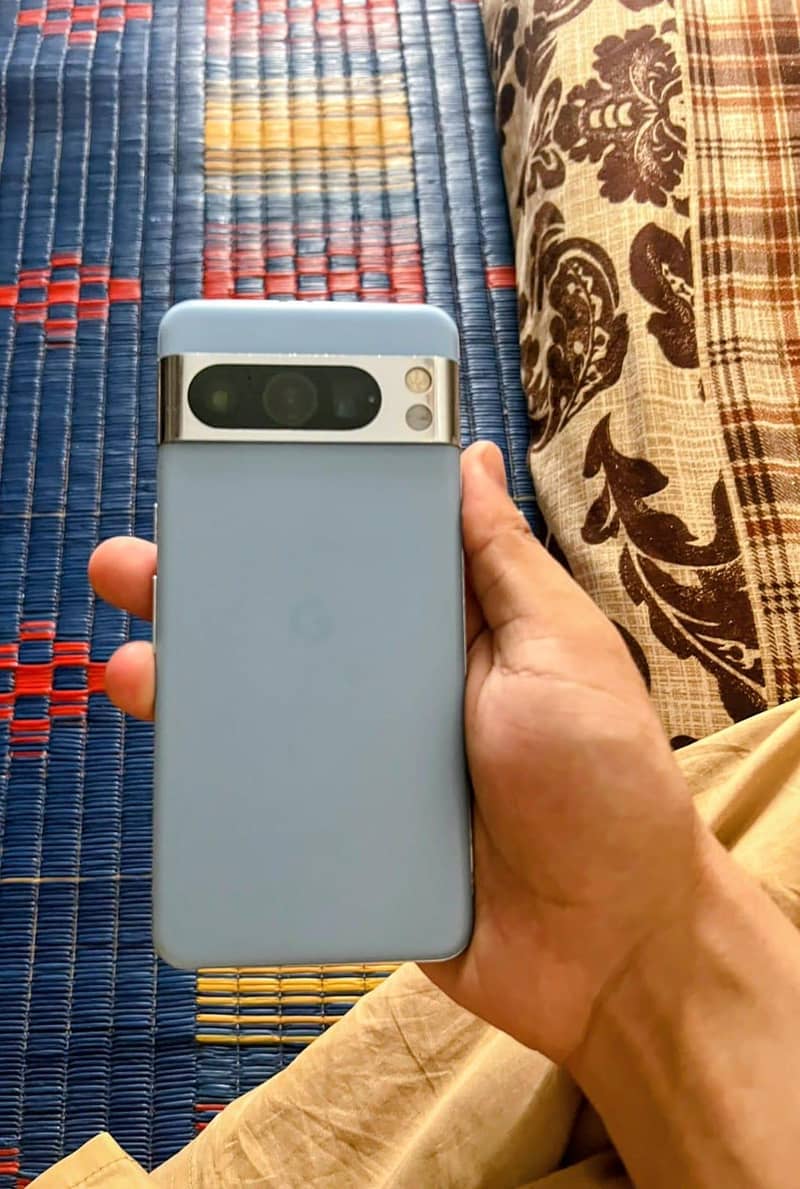 Google Pixel 8 Pro 0