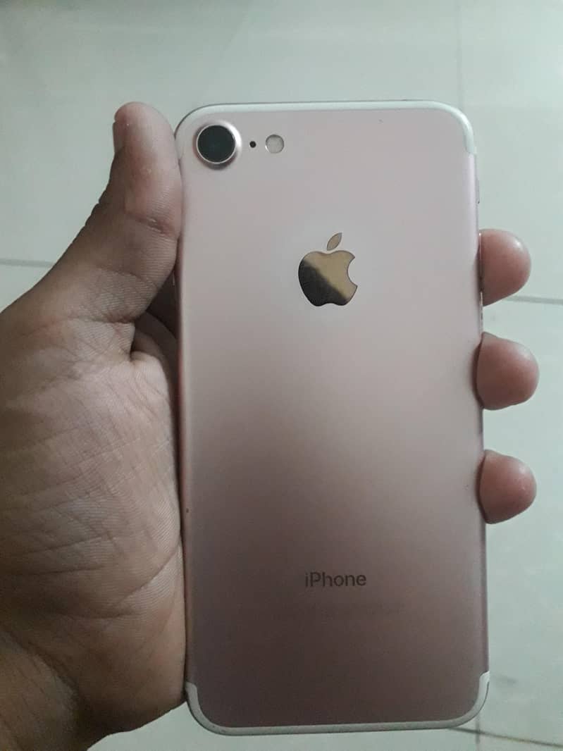 Apple iPhone 7 Plus 4