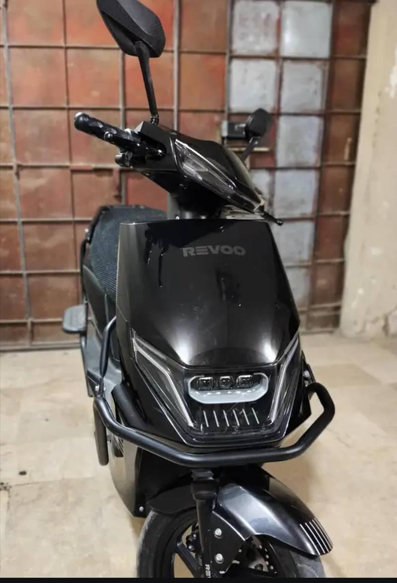 Revoo C32 0