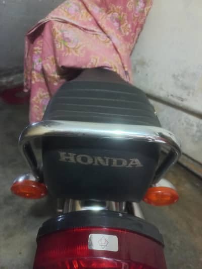Honda 125 seat 2021 model