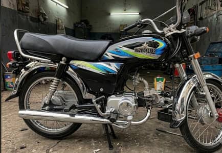 Urgent sale Unique CD70 2021