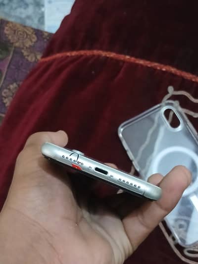 Apple iPhone XR