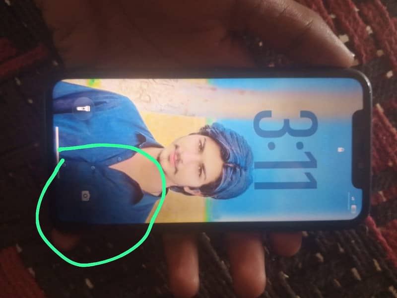 Apple iPhone 11 0